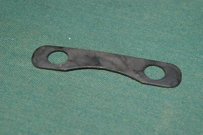 Range Rover Classic Front Wheel Hub Lock Plate / Swivel Pin Original LR 571818 - Image 1 of 2