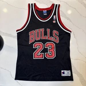 VINTAGE Chicago Bulls Michael Jordan #23 Champion Jersey Mens 44 Black NBA 90s - Picture 1 of 11