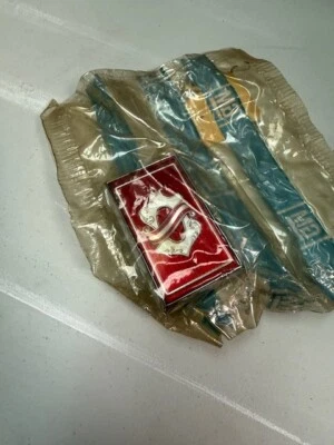 1977-1979 Oldsmobile Delta 88 98 NOS GM Wheel Cover Emblem # 555818 - Image 1 of 2