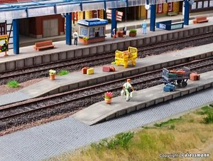 Gepäckbühne, Sechswagen Spur HO/OO Vollmer Bausatz 43558 - Bild 1 von 2