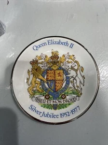 Vintage Queen Elizabeth II Silver Jubilee Sm Plate 1953 - 1977 | Wood & Sons - Bild 1 von 3