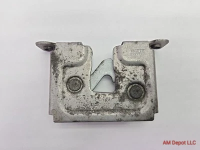 Trava de trava do capô 2008 BMW 535xi 535i 528i E60 E61 51237115229 - Imagem 1 de 3