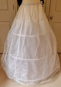 3-HOOP PROM UNDERSKIRT/WEDDING THREE-HOOP & ASIAN/INDIAN WEDDING - Picture 1 of 1
