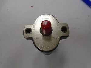 Klixon Texas Instrument P/N: 9119 4 Sensata Tennant Circuit Breaker / Switch - Picture 1 of 3