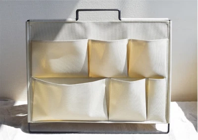 King Jim Soporte de Trabajo Remoto Herramientas Escritorio de Almacenamiento KSP001D Beige Bolsillos de Transporte Plegados Foto 1 de 4