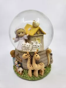 Enesco Wasserkugel Precious Moments Arche Noah am schönen Meer Musik funktioniert - Bild 1 von 13
