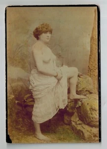 Tarjeta de gabinete francés albúmina foto desnuda mujer antigua principios de la década de 1890 teñido a mano color - Imagen 1 de 2