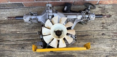 Cub Cadet 2005 LT1042 LT1050 LT1045 Hydro Gear Transmission 618-4269, 350-0510 - Image 1 of 4