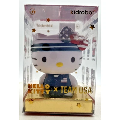 Фигурка Kidrobot Hello Kitty Team USA виниловая мини-серия легкая атлетика F32 - Изображение 1 из 4