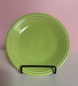 Fiesta Ware Lemongrass 3 Salad Plates Fiesta Retired Green 7 1/4 inch Plate - Imagen 1 de 4
