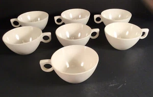 Set Of 7 Vintage Aztec Mid Century Solid White Melamine Cups Tea Coffee - Picture 1 of 4