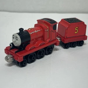 JAMES THE RED ENGINE - Thomas & Friends Railway Toy Train Mint 2013. Diecast - Picture 1 of 6