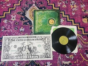 Alice Cooper - Billion Dollar Babies 1973 Vinyl w/ Bill Insert Trading Cards VG - Picture 1 of 4