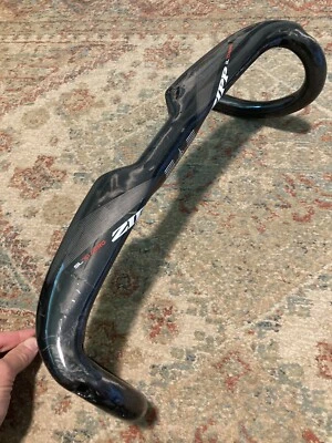 Zipp SL70 aero 碳纤维公路车把 40 cm c-c 内部路由落杆 — 第 1/4 张图片