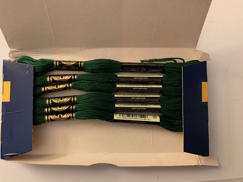 VINTAGE DMC Green cotton embroidery thread floss - 6 Skeins # 895 NEW Mouline 25 - Image 1 of 3