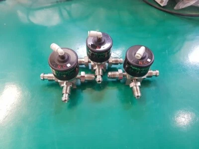 LOT OF 3 UNITS FUJIKIN C.NO. 438164 O.P. 0.4~0.6MPa TYPE N.C. - Image 1 of 4