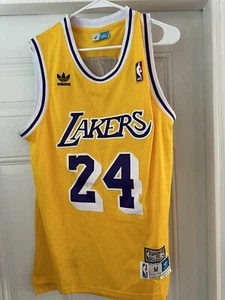 Adidas Hardwood Classics Kobe Bryant #24 Los Angeles Lakers M. Lunghezza maglia + 2 - Foto 1 di 6