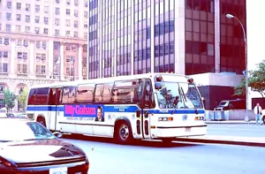 ORIGINAL KODACHROME SLIDE NYC BUS 1983 GM RTS #3198 B-45 BOERUM-FULTON 8-23-91 - Picture 1 of 1