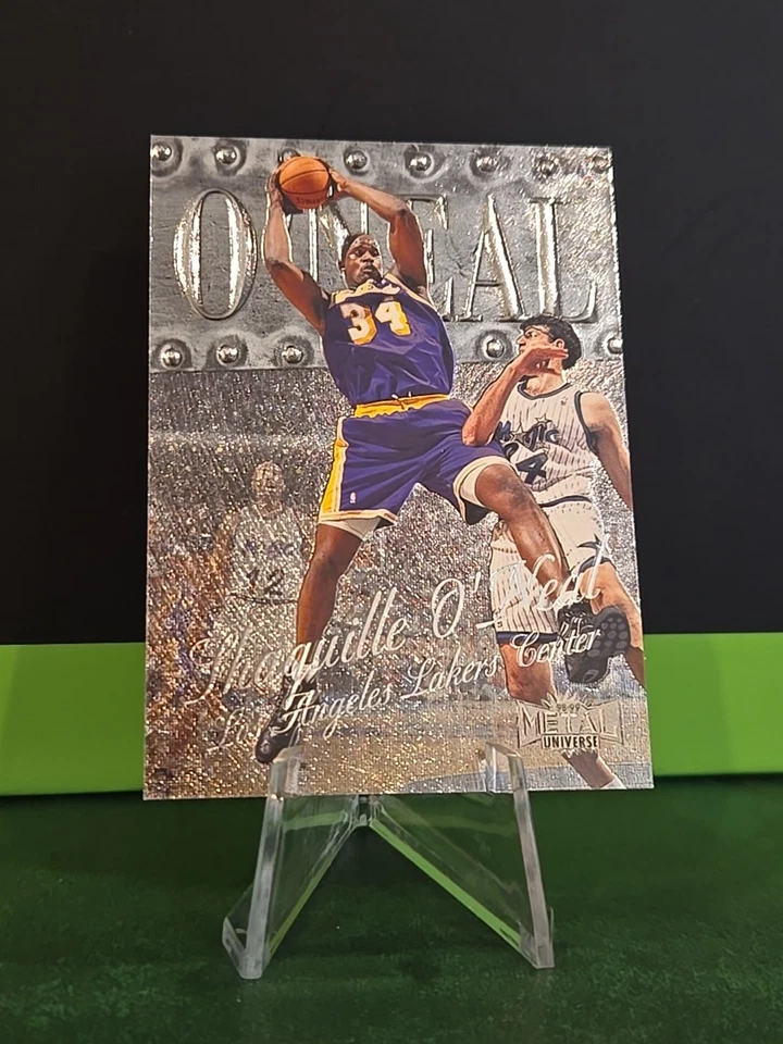 Shaquille O'Neal - 1998-99 Metal Universe #25 - Image 1 of 2