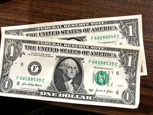 Consecutive Two Stuck Diget Dollar Fancy Serial Number F 68288539-40 C - Picture 1 of 4