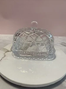 Anchor Hocking Crystal Clear Covered Butter Dish, Base 7x3 - Picture 1 of 13