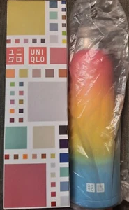 NUEVA botella de agua limitada UNIQLO Rainbow de acero inoxidable 16 oz nueva en caja - Imagen 1 de 2