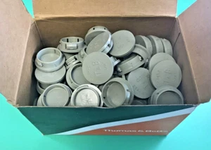 BOX OF 100 T&B 1452 KNOCK OUT PLUGS 3/4" NON-METALLIC  - Picture 1 of 5