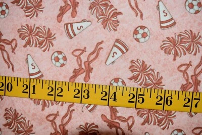 MOTIVOS NIÑA BALLET POMPONES ESTAMPADO SUSAN WINGET TELA 100% ALGODÓN POR YARDA Foto 1 de 3