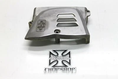 КРЫШКА ЗВЕЗДОЧКИ ДВИГАТЕЛЯ 2003 SUZUKI GZ250 - Изображение 1 из 4