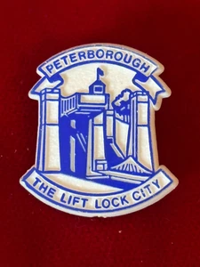 Peterborough Ontario Kanada The Lift Lock City Kunststoff Anstecknadel Vintage 1,1" - Bild 1 von 2