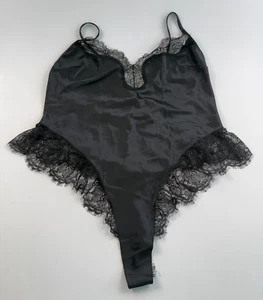 Victoria’s Secret ungefütterter Satin-Body Einteiler Spitzenbesatz schwarz XL neu mit Etikett - Bild 1 von 9