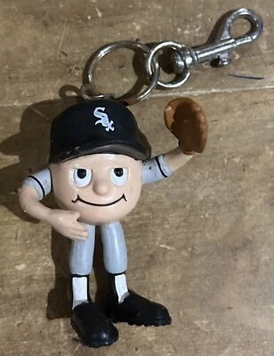 Vintage Chicago White Sox MBP (Most Bendable Player) key chain figurine, 1993 - Image 1 of 3