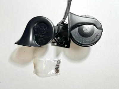 1987 Jaguar Series 3  XJ6 Vanden Plas XJS Factory High Low Horn Pair OEM 74K - Image 1 of 4