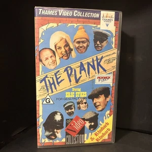 The Plank VHS 1979 Stars Eric Sykes & Arthur LoweSmall Case Tested VGC - Picture 1 of 5