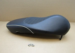Piaggio Vespa Sprint Sport 125 2019 6,960 miles seat saddle (11603) - Picture 1 of 11