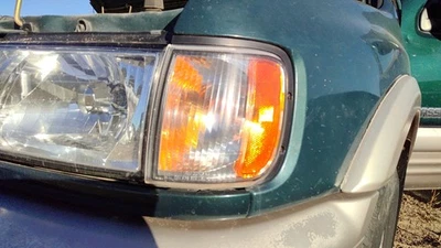 Оригинальный левый передний указатель поворота для паспорта водителя Honda 2000 2001 2002 годов выпуска - Изображение 1 из 2