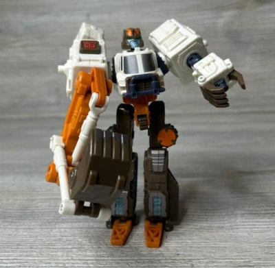 TRANSFORMERS Armada (Vintage 2003) HOIST Deluxe 6" Action Figure - Image 1 of 4