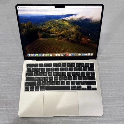 2022 Apple MacBook Air 13.6" M2, 8GB, 256GB, Starlight, MLY13LL/A, 31 cycles!! - Image 1 of 4