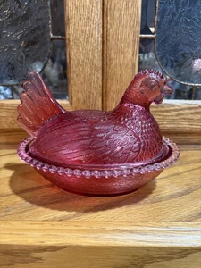 Indiana Glass Vintage Cranberry Hen On Nest Beaded Candy Dish 7" Indiana Glass - Picture 1 of 14