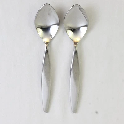 Lot of 2 Retroneu Roadway Stainless Steel 18/10 Oval Soup Spoons 7.88 Inches - Image 1 of 4