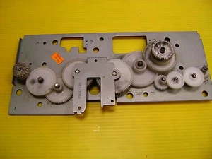 Canon Laser Class LC 9000L Fax Machine Gear Assembly with Support Plate - Picture 1 of 9