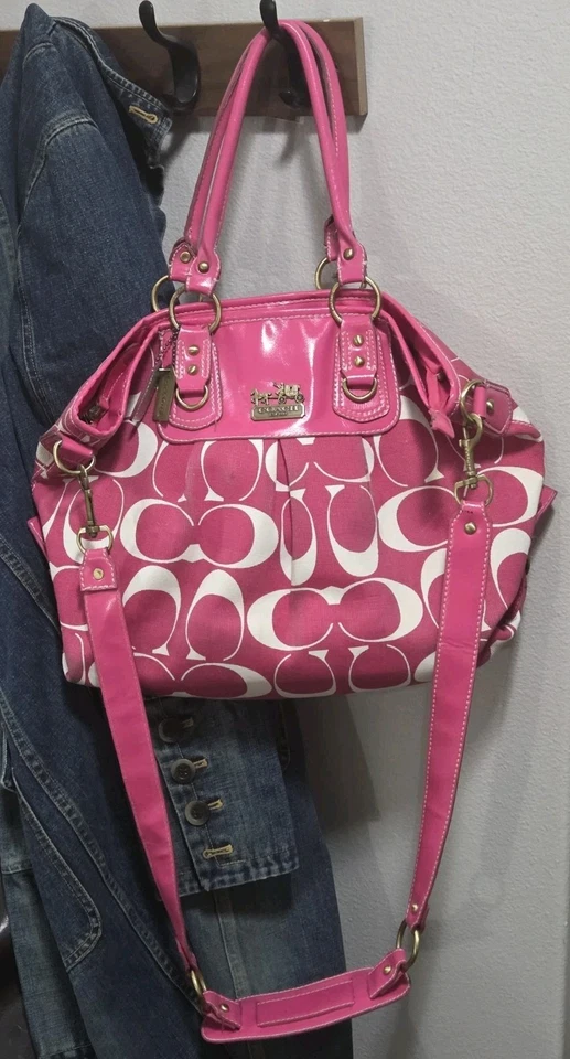 Bolso de hombro COACH Madison Signature C Hott rosa Lindsey  Foto 1 de 4