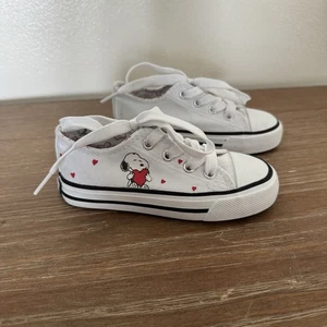 Peanuts® Snoopy White Canvas Lace-Up Children's Shoes Toddler Size 8M - Picture 1 of 9