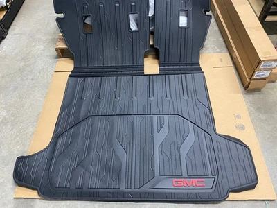 GMC Terrain 2018-2024 revestimiento de carga integrado 84269449 negro con logotipo GMC OEM GM Foto 1 de 3