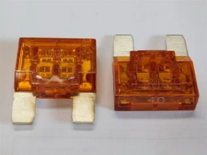 2 Bussmann Max-40 Maxi-Fuse 40A 32VDC Maxi-Blade Automotive Fuses - Picture 1 of 1