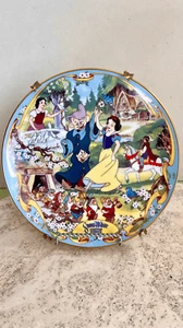 Plato de recuerdos musicales de Disney Blancanieves vintage multicolor Bradford Exchange - Imagen 1 de 12