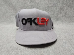 New Era Oakley Fitted Hat Cap Size 7 1/4 Gray Black Red - Picture 1 of 10