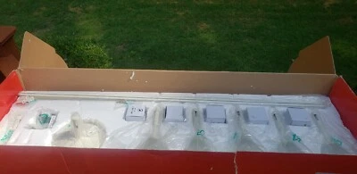 Luminária de vaidade Nuvo 60 1266 bailarina 4 luzes 30 polegadas mogno bronze e champanhe - Imagem 1 de 4