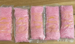 Sunrise soft acrylic RUG latch hook Yarn * 5 packs Herrschners PINK - Bild 1 von 1