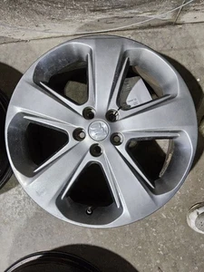 2013-2015 Buick Encore Wheel Rim 18x7 Aluminum 5 Single Spoke Argent Opt RV6 - Picture 1 of 12